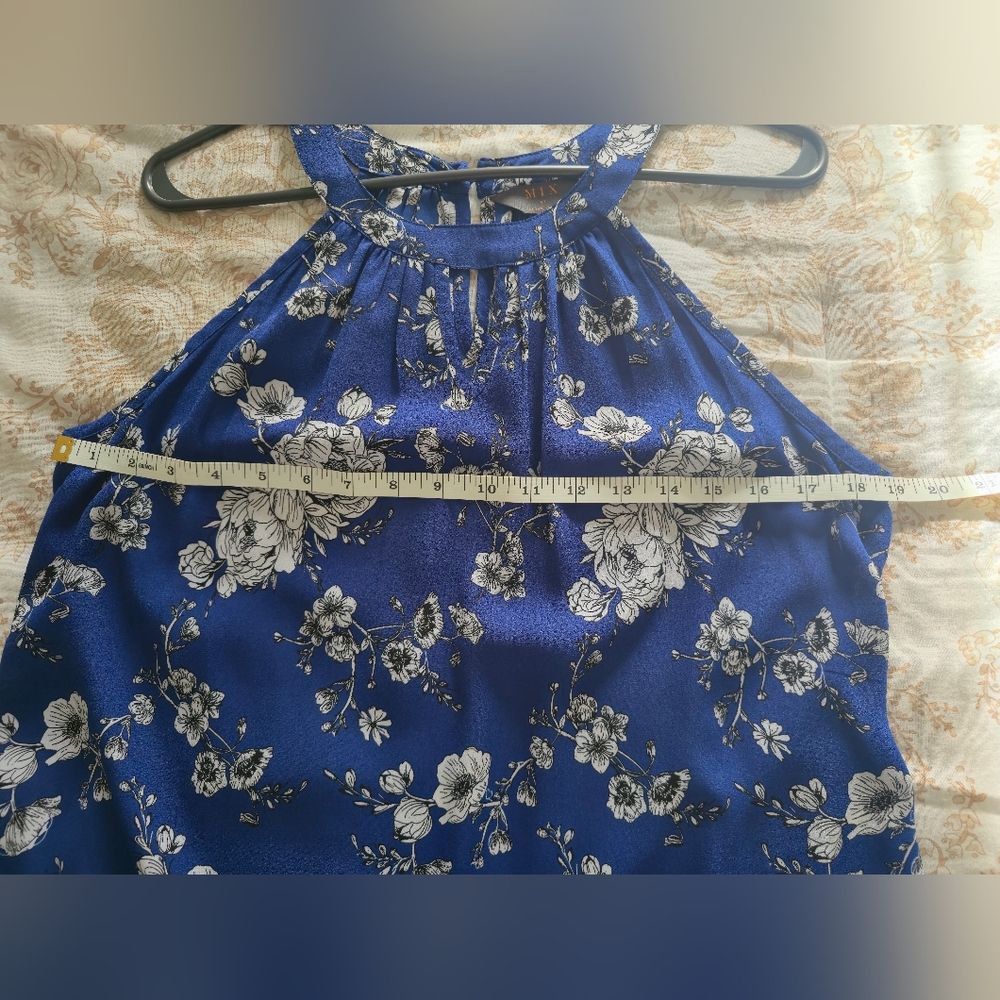 41 Hawthorn Royal Blue Floral Halter Blouse - Picture 8 of 9